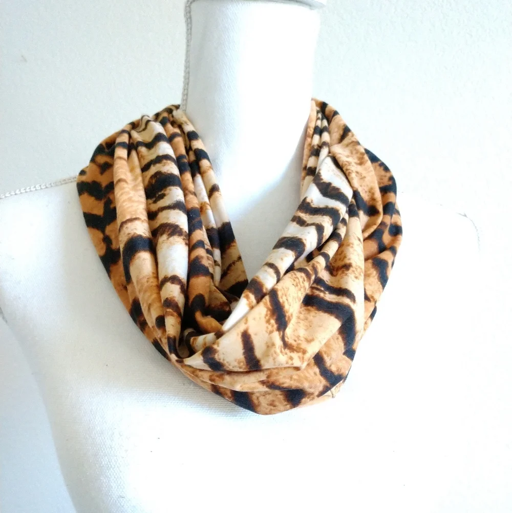 NEW Tiff N Tam Animal Print Infinity Fashion Scarf Brown Circle Loop NWT 6007